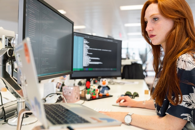 IT managers with strong coding skills are highly valued for their ability to oversee technical teams and effectively manage complex software development projects.
