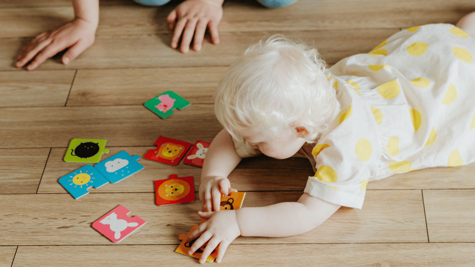 Flashcards are a valuable learning tool for toddlers, introducing them to basic concepts like colors, shapes, and numbers through visual cues and repetition, fostering early cognitive development.