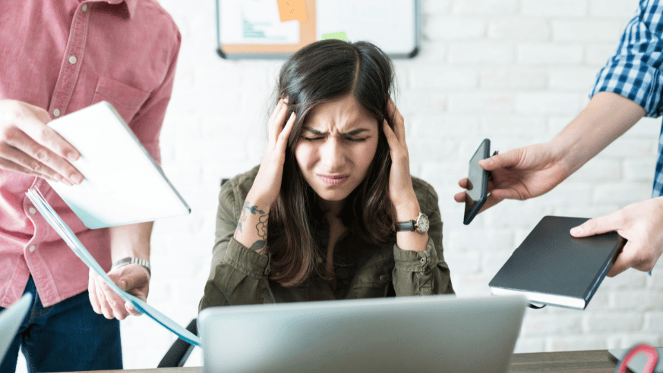 Without efficient supervision, students may feel unsupported and lose motivation.